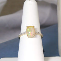 14k Yellow Gold Oval Opal Diamond Ring